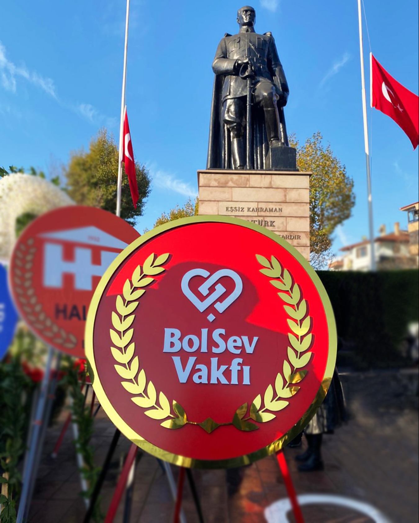 Ulu Önder Gazi Mustafa Kemal Atatürk’ü saygı, minnet ve özlemle andık