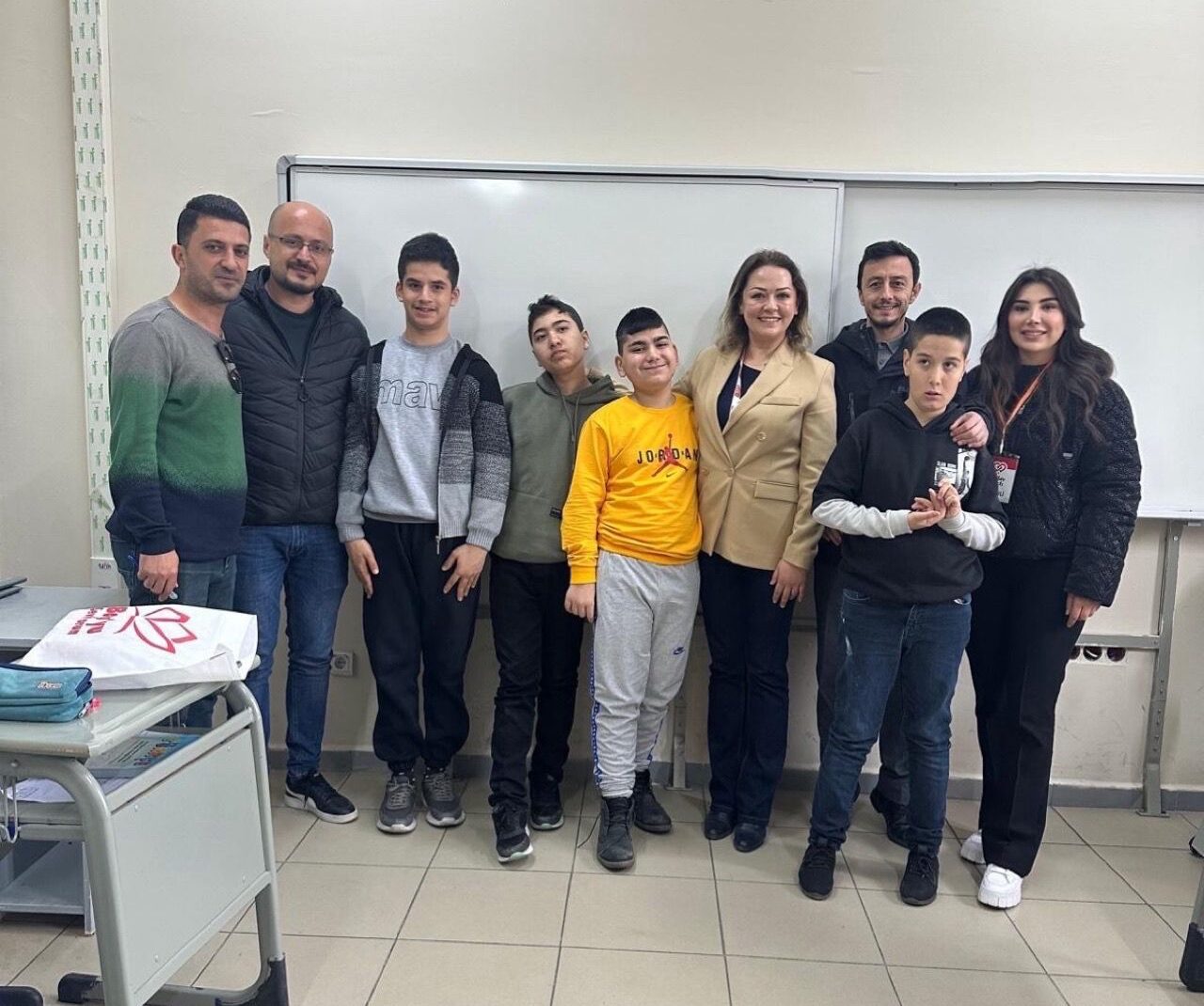 Eğitim Materyali Armağanı İle Bolu Yunus Emre Ortaokulu Özel Eğitim Öğrencileri Etkinliği